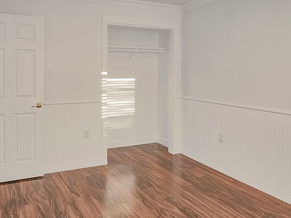 4th image of 8823 Mission Brk