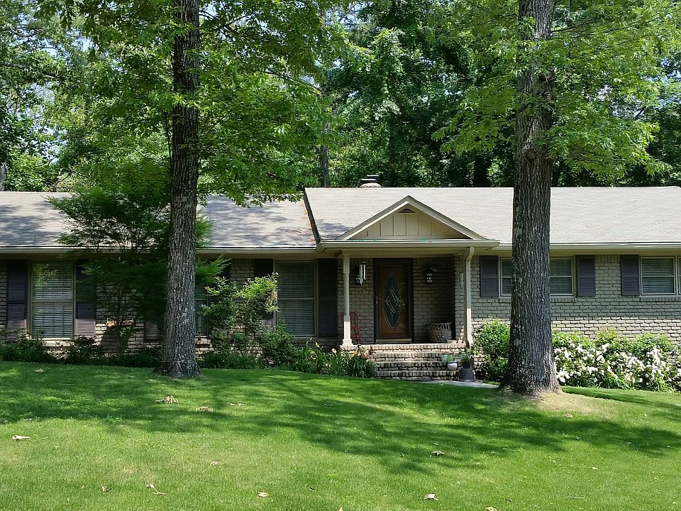 1349 Willoughby Rd.