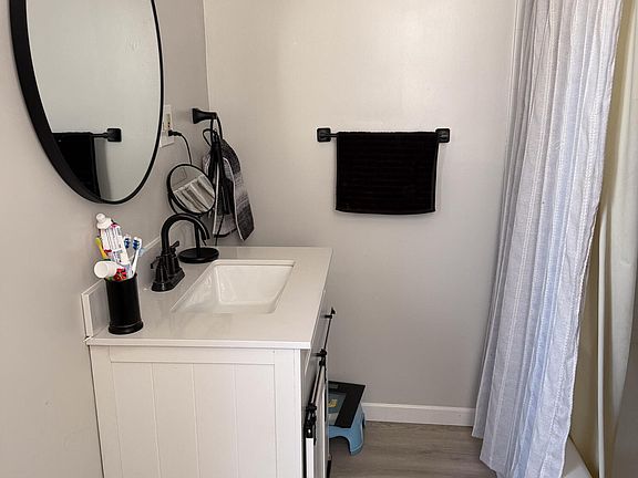 5th image of 229 Ridge St 2A