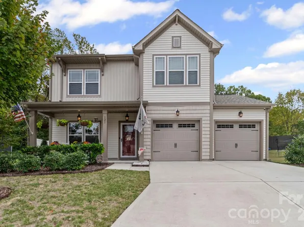 121 Mercer St, Mooresville, NC 28115