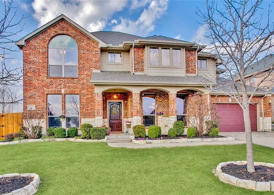 1st image of 2640 Mirage Ln