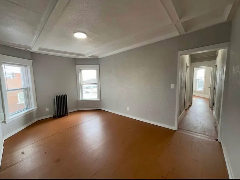 287 E Edsel Ford Fwy #1-8 — Photo 10