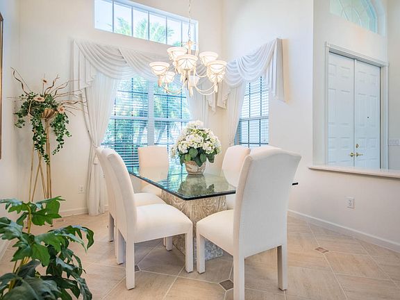 2nd image of 11589 Pamplona Blvd