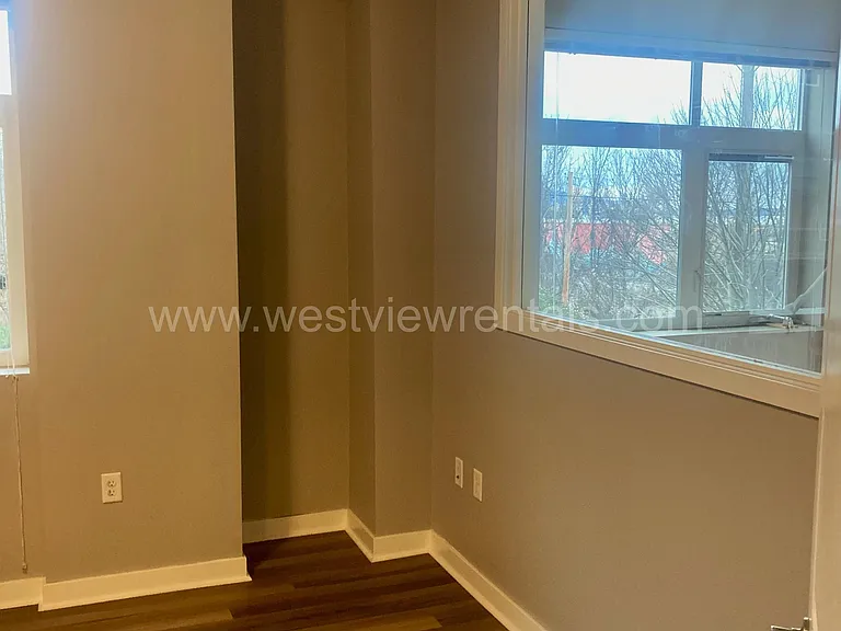 203 E Laurel St — Photo 242