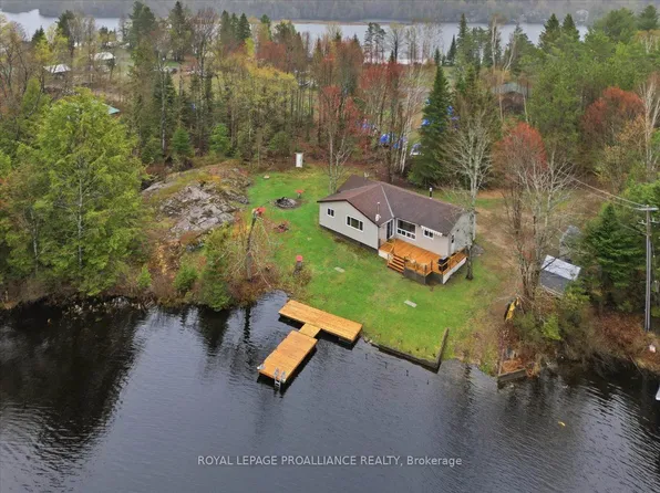 159 A Grannys Ln, Addington Highlands, ON K0L 1W0