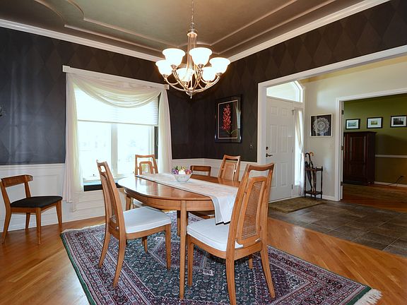 4th image of 615 Kendridge Ct