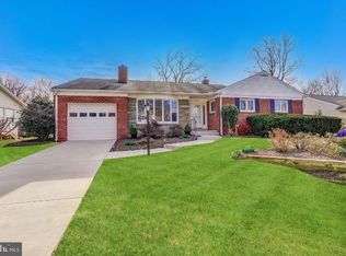 9901 E Bexhill Dr, Kensington, MD 20895