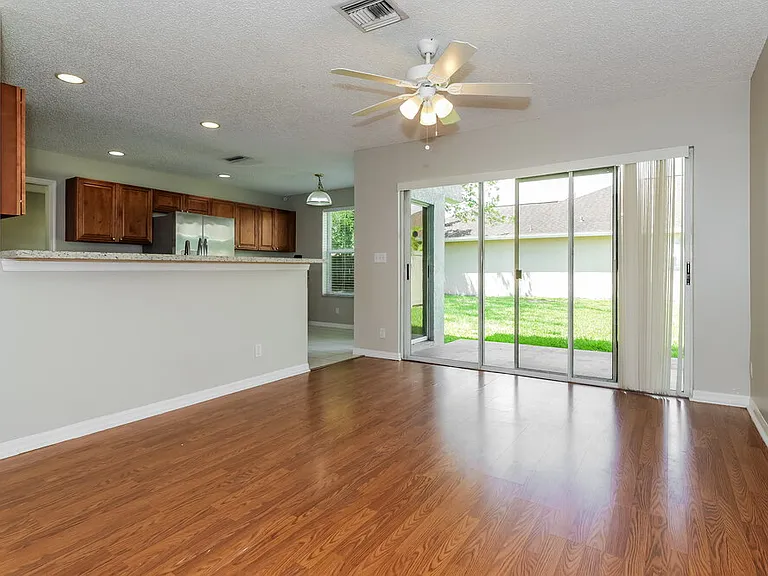 1027 Aviary Rd — Photo 7