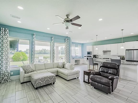 4th image of 106 Fountain Bend Ln