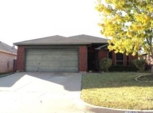 8612 Corral Cir, Fort Worth, TX 76244