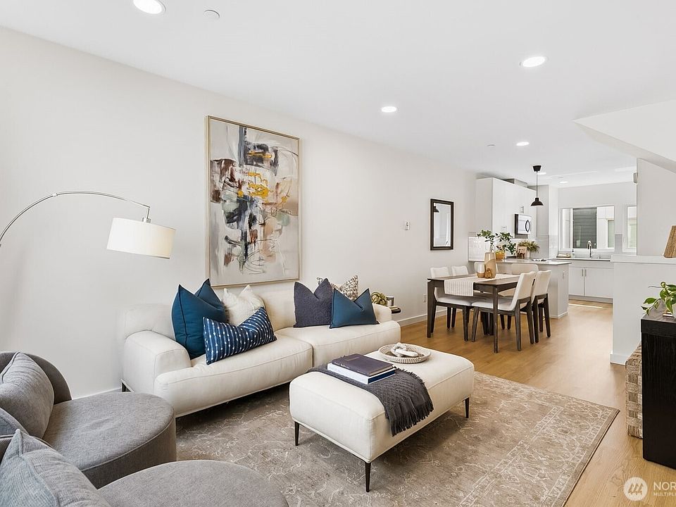 1st image of 12524 15th Avenue NE #B