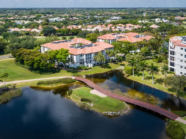 7369 Orangewood Ln APT 303, Boca Raton, FL 33433