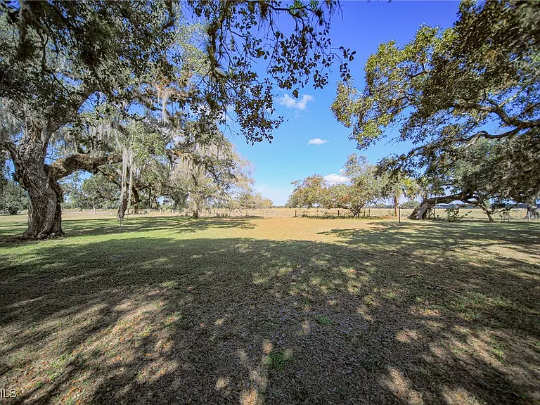 1250 Riverbend Dr — Photo 19