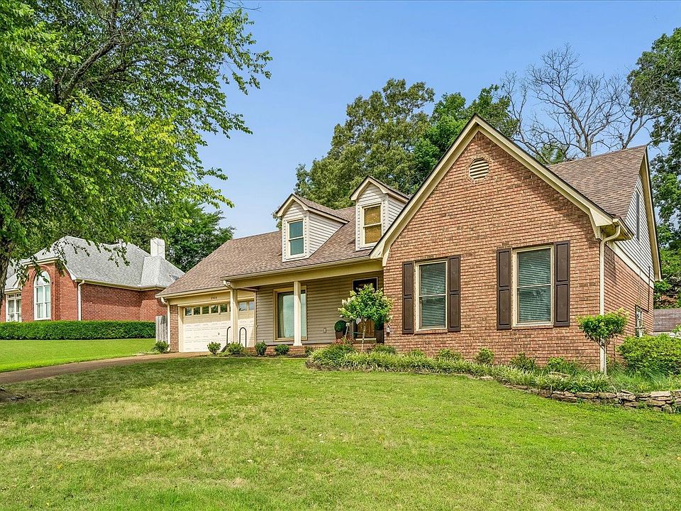 1st image of 2309 Hickory Path Dr