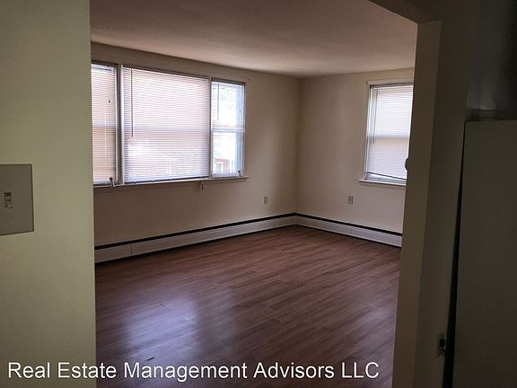 4th image of 7339 Claridge St Floor 2