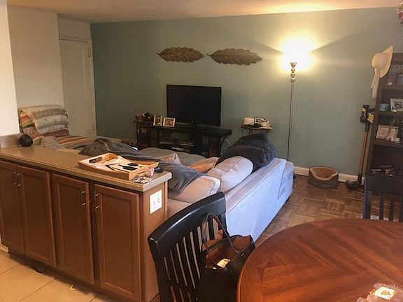 4th image of 1567 N Colonial Ter APT 205