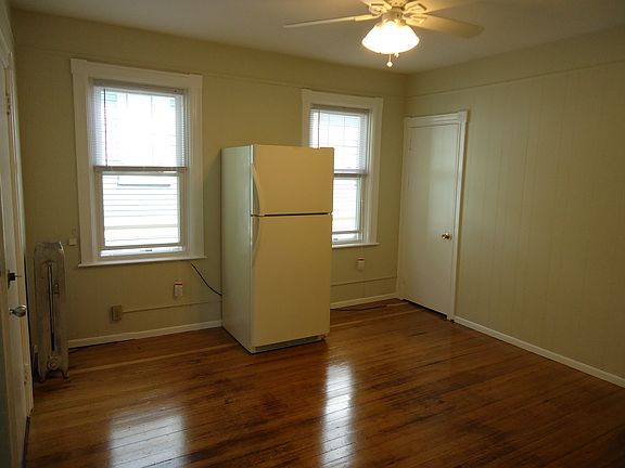 5th image of 158 Cypress St Floor 2