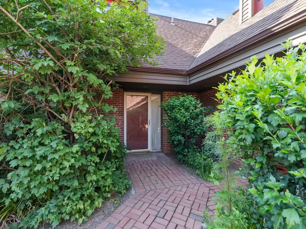 14 Montoya Drive #14, Branford, CT 06405