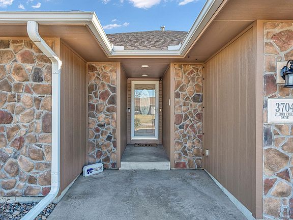 5th image of 3704 NW Cherry Creek Dr