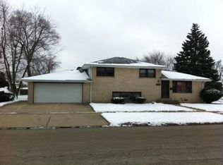 10901 Oxford Ave, Chicago Ridge, IL 60415