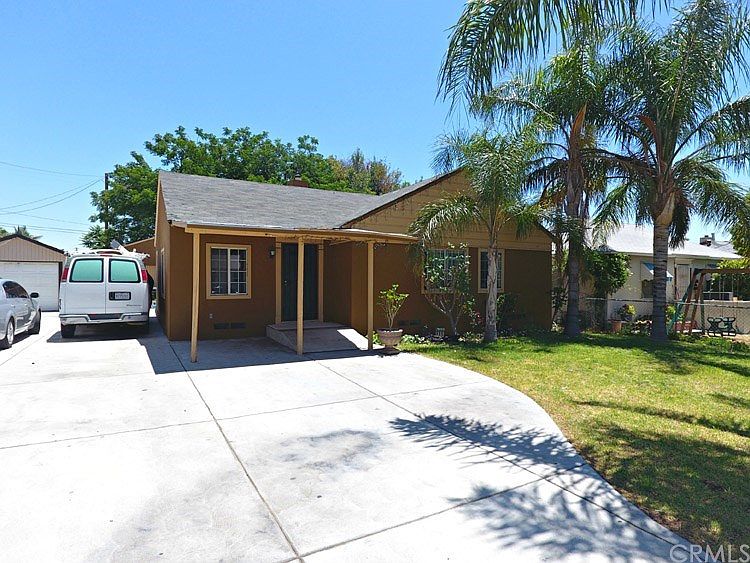 1st image of 8869 Nuevo Ave