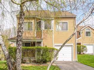 58 Pond View Ln, Chappaqua, NY 10514