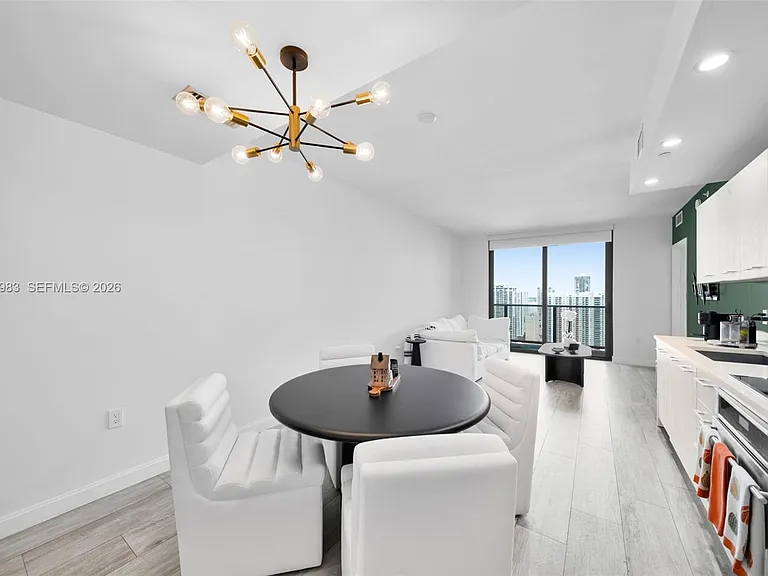 45 SW 9th St #3909 — Photo 5