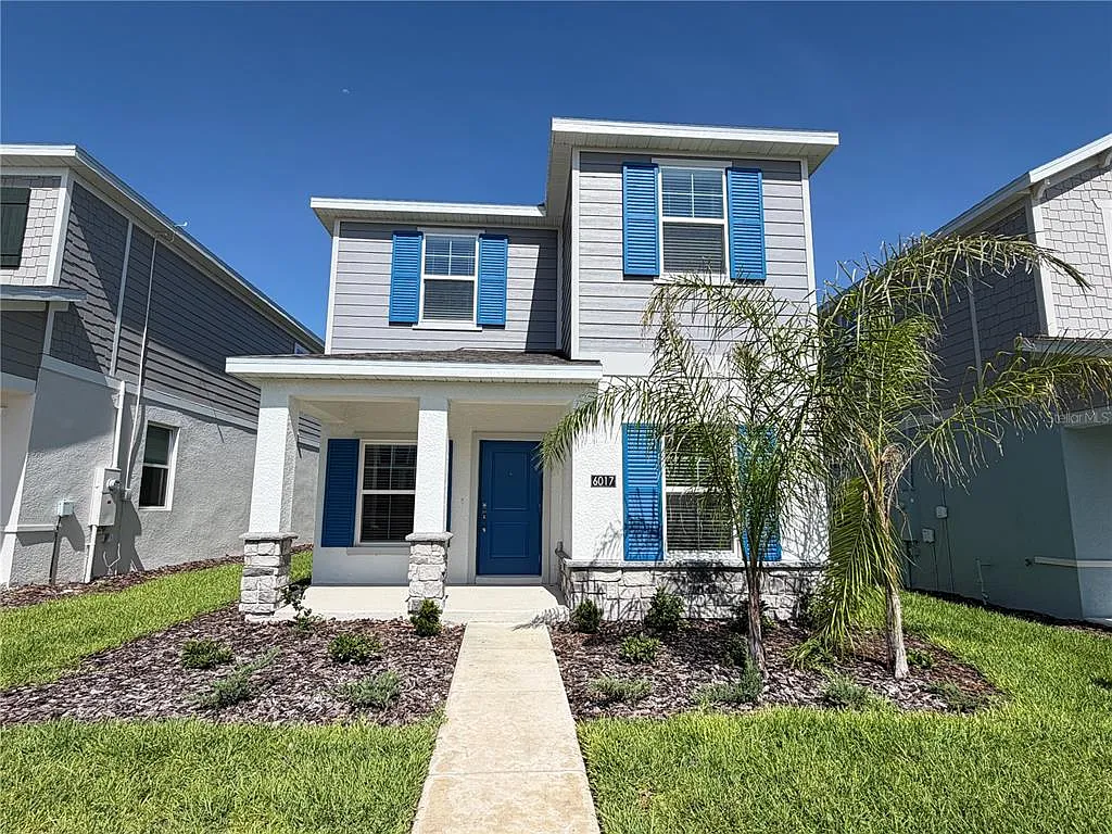 3 bed, 2.5 bath, 1647 sqft, $2,690 — Photo 2