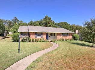 9915 Windlake Cir, Dallas, TX 75238