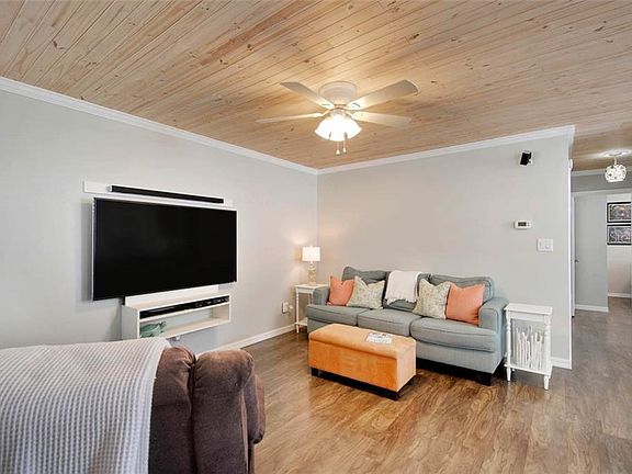 2nd image of 9015 Pebble Creek Dr #9015