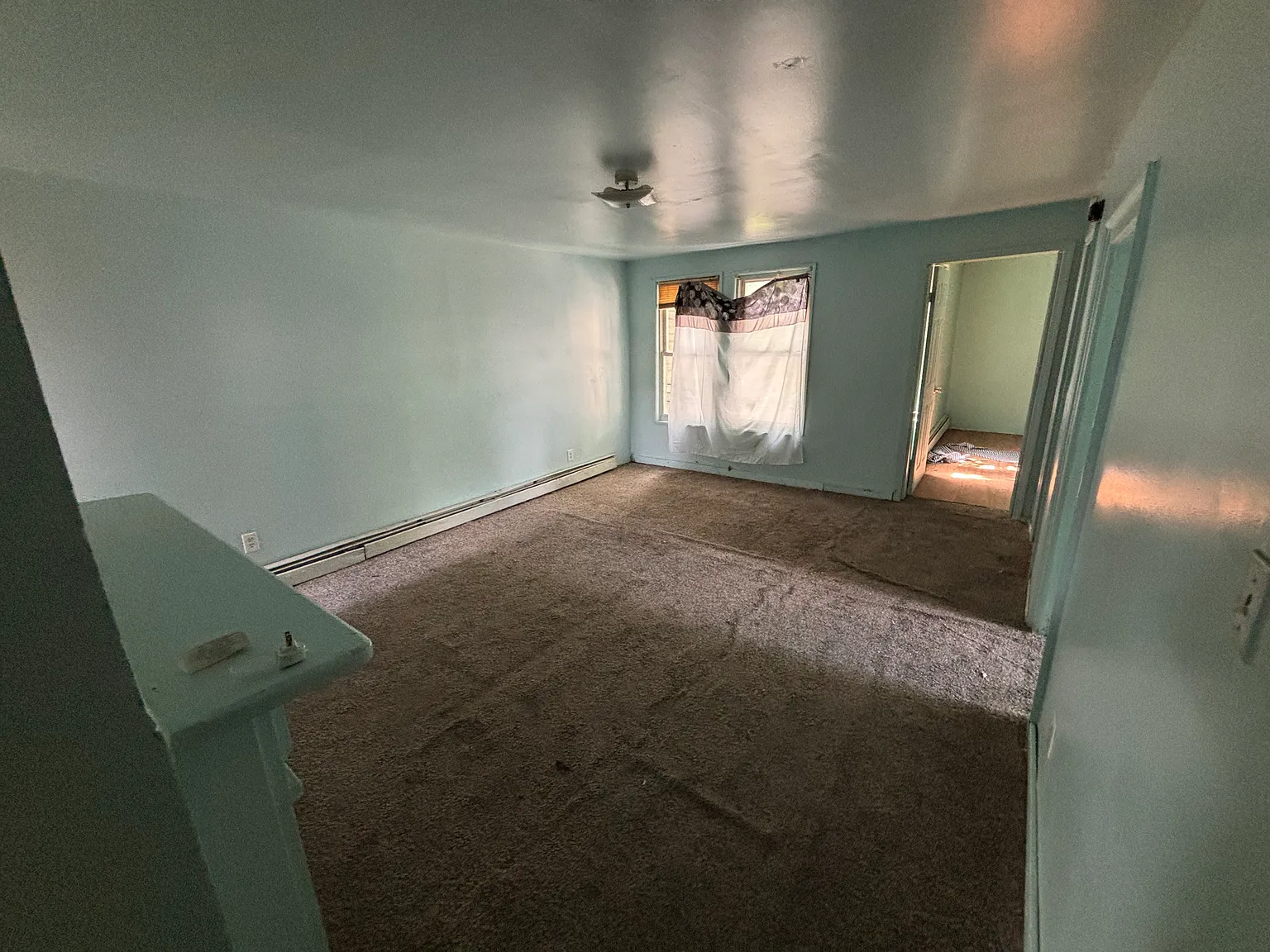 3 bed, $1,900 — Photo 4