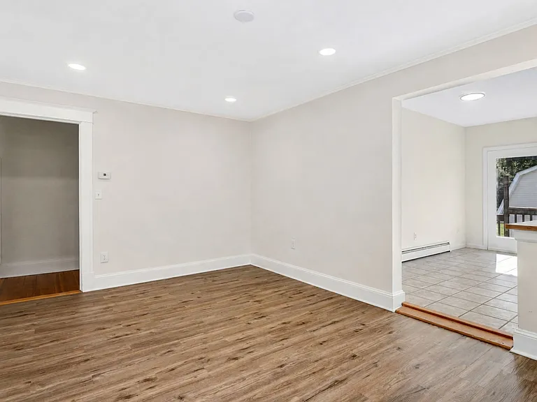 117 Highland Ave — Photo 6