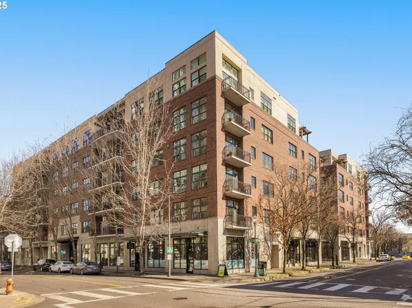 820 NW 12th Ave APT 610, Portland, OR 97209