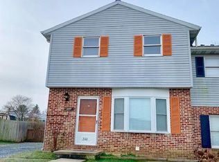 240 Riverview Dr, Ephrata, PA 17522