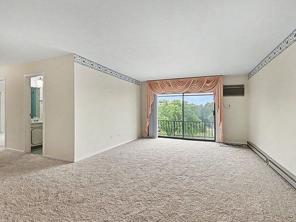 3rd image of 931 Arquilla Dr #413