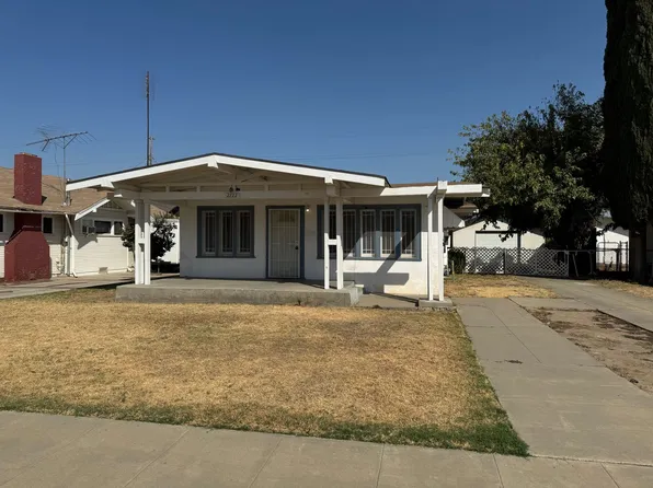 2722 A St, Selma, CA 93662