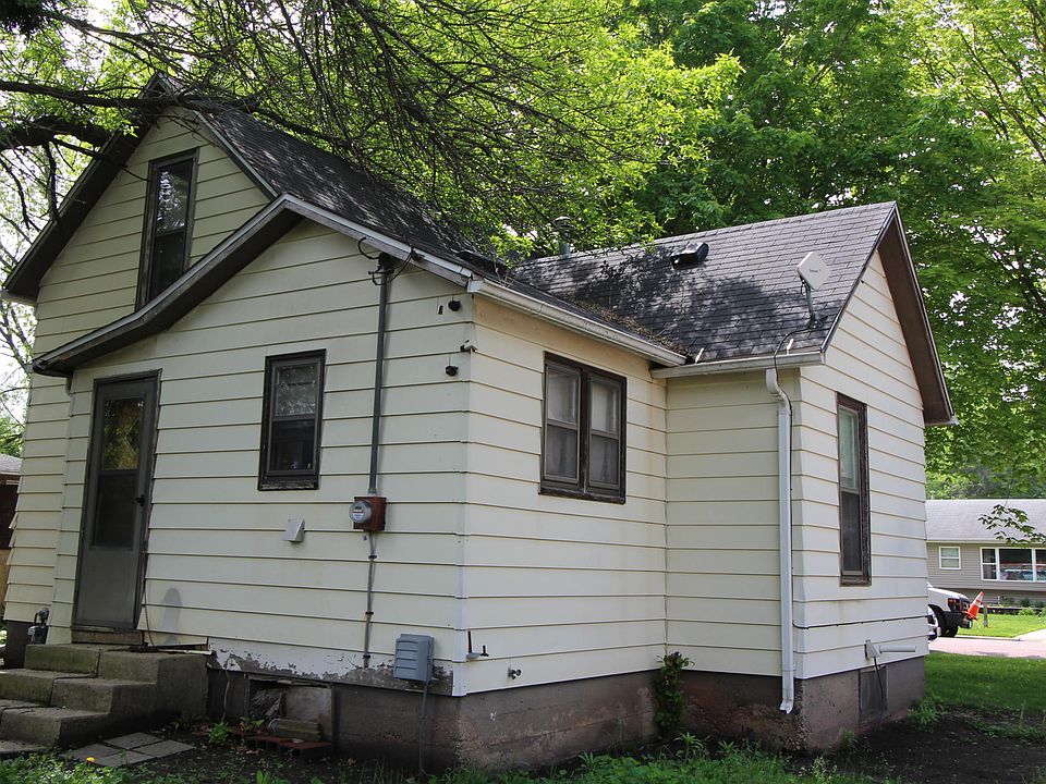 2nd image of 408 21st St