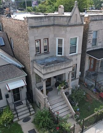 3rd image of 2337 W Grenshaw St