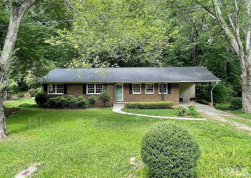 1st image of 2409 Sparwood Dr