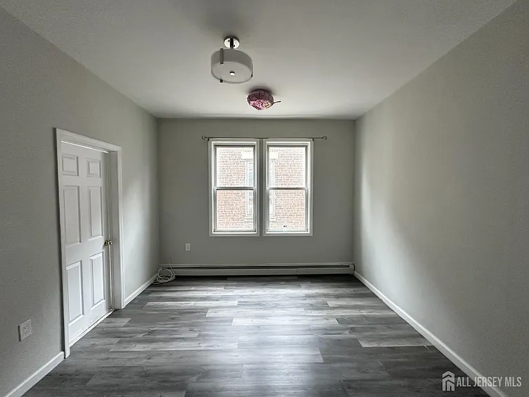 159 Lewis St #2 — Photo 5