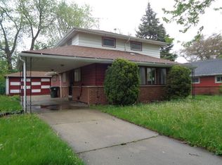 15215 Woodlawn Ave, Dolton, IL