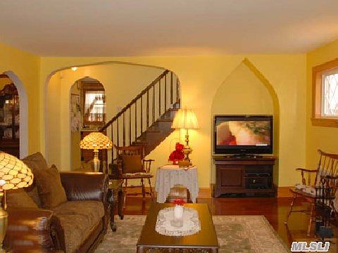 3rd image of 58 Cedar Pl