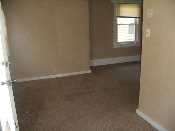 2nd image of 215 W 10th St