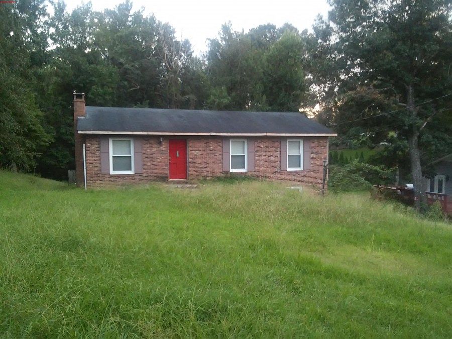 1st image of 160 North Dr