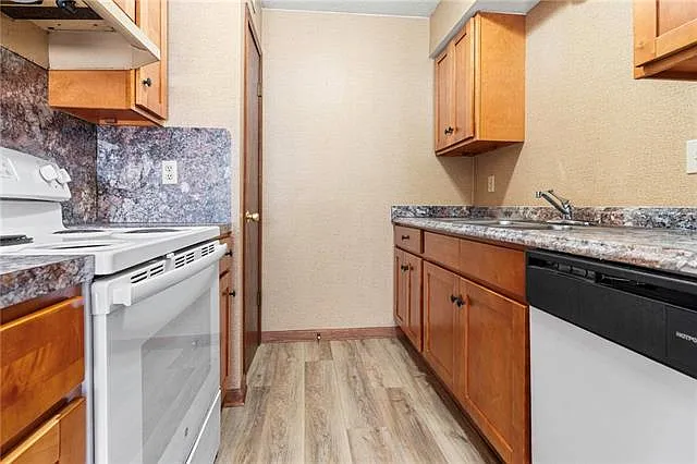 4212 Arbor Ct #D — Photo 7