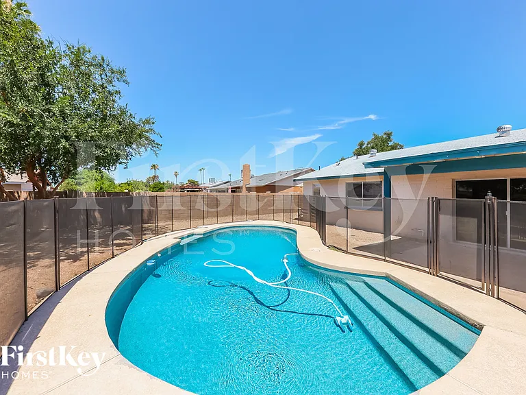 2915 W Danbury Dr — Photo 15