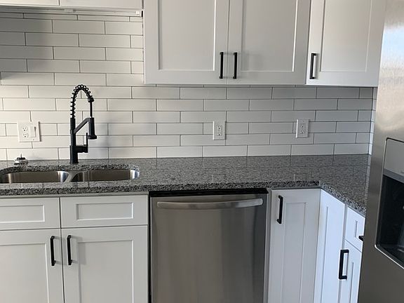 3rd image of 9370 Palo Verde St