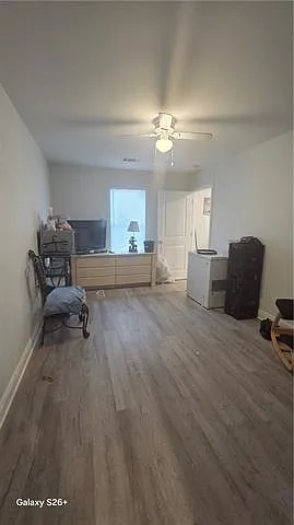 7812 Angela St — Photo 14