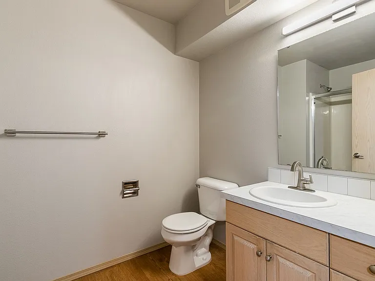 Parkview Apartments Your Next Home Awaits! — Photo 25