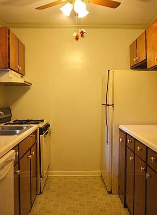 4th image of 11803 S Briar Patch Dr